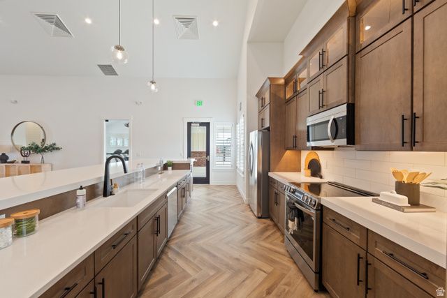 7886 S 4840 W, West Jordan, UT 84081