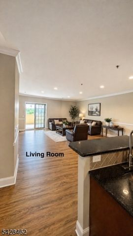 15 Tichenor Ln 205, Newark City, NJ 07114