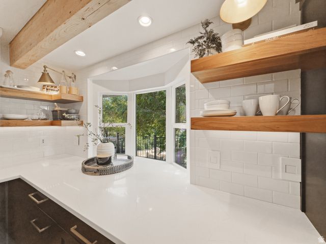2447 WOODLAND DR, Ogden, UT 84403