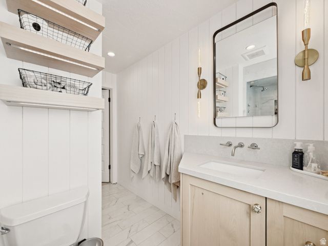2447 WOODLAND DR, Ogden, UT 84403
