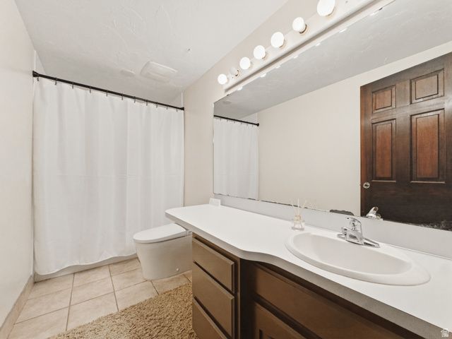 2447 WOODLAND DR, Ogden, UT 84403