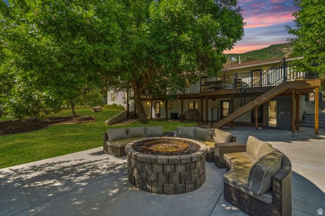 2447 WOODLAND DR, Ogden, UT 84403
