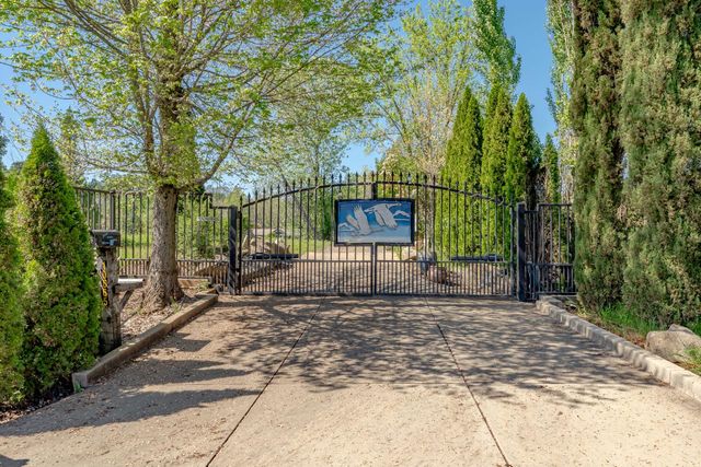 10665 Mount Vernon Rd, Auburn, CA 95603