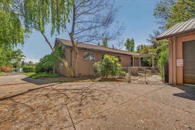 10665 Mount Vernon Rd, Auburn, CA 95603