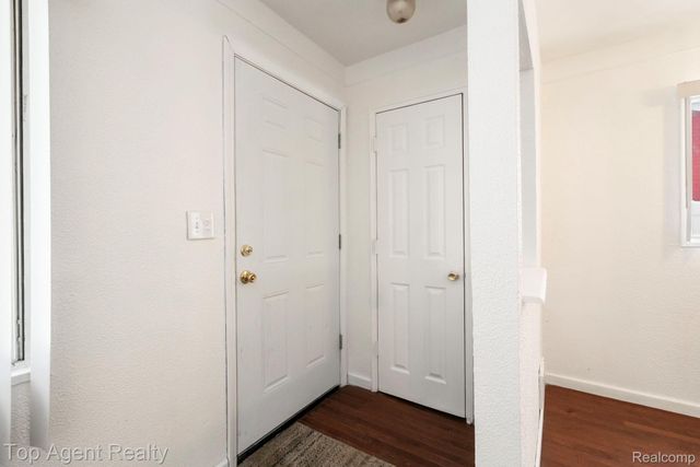 520 Linda Vista Drive, Pontiac, MI 48342