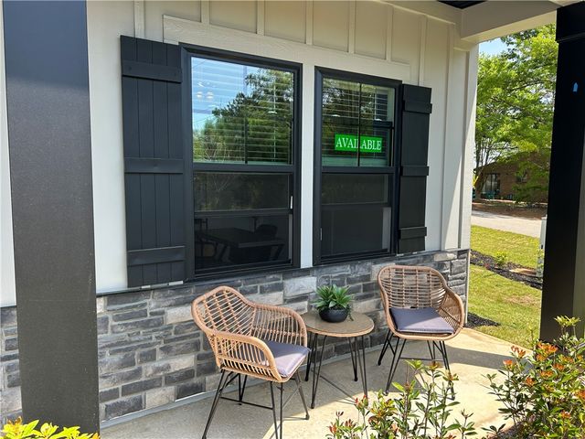 102 Shale Drive, Central, SC 29630