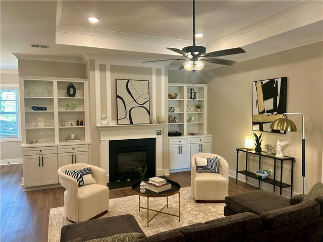 102 Shale Drive, Central, SC 29630