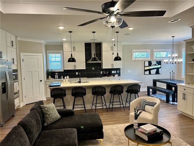 102 Shale Drive, Central, SC 29630