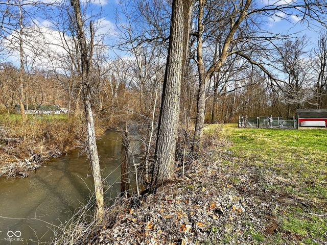 8736 S 575 West, Knightstown, IN 46148