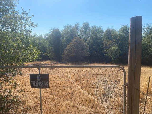 14572 La Place Ln, Dobbins, CA 95935