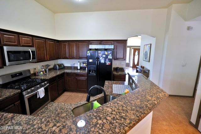 12216 RATHMORE Drive, El Paso, TX 79928