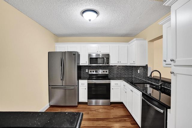 9005 Flynn Circle 1, Boca Raton, FL 33496