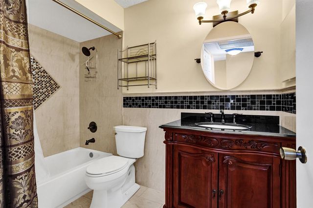 9005 Flynn Circle 1, Boca Raton, FL 33496