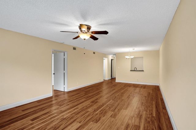 9005 Flynn Circle 1, Boca Raton, FL 33496