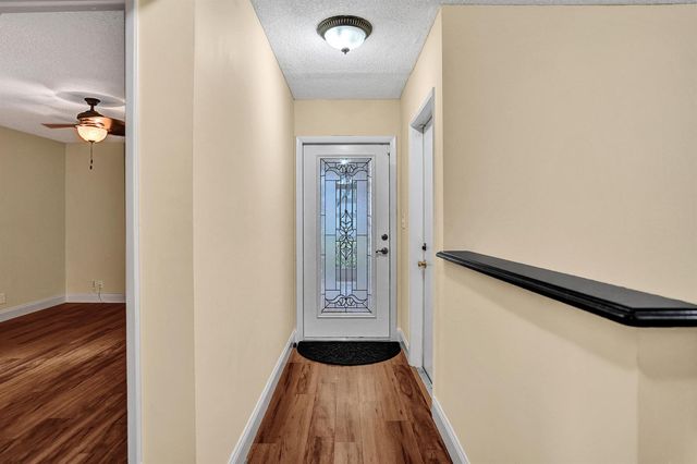9005 Flynn Circle 1, Boca Raton, FL 33496