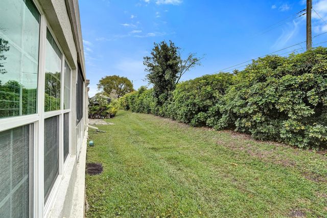 9005 Flynn Circle 1, Boca Raton, FL 33496