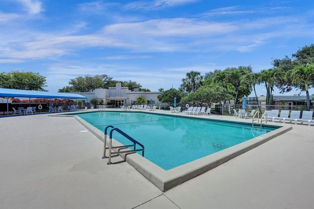 9005 Flynn Circle 1, Boca Raton, FL 33496