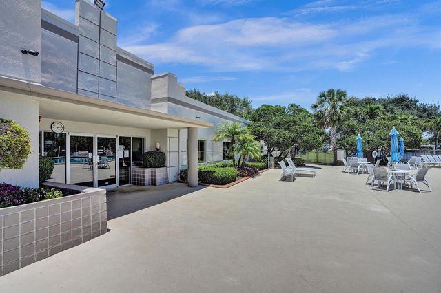 9005 Flynn Circle 1, Boca Raton, FL 33496