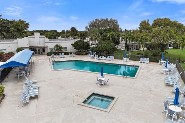 9005 Flynn Circle 1, Boca Raton, FL 33496