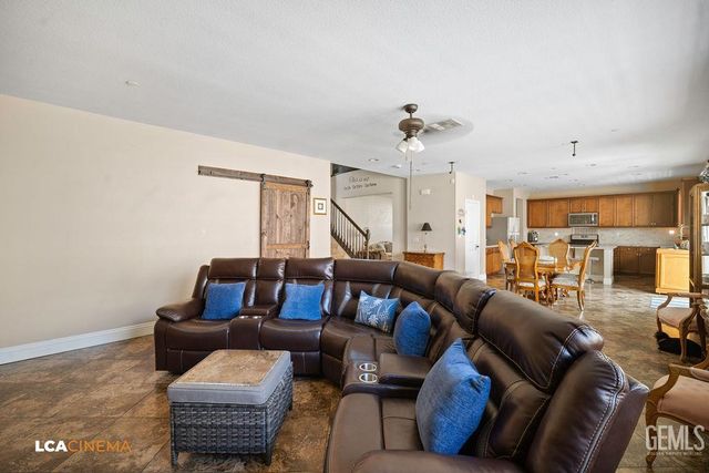 9510 Poseidon Street, Bakersfield, CA 93306