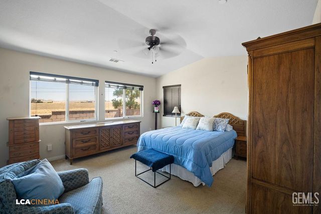 9510 Poseidon Street, Bakersfield, CA 93306