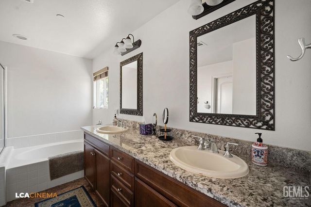 9510 Poseidon Street, Bakersfield, CA 93306