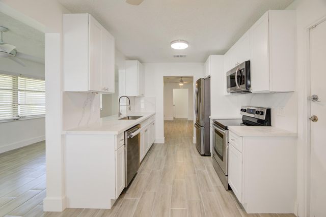 1530 NW 87th Lane, Plantation, FL 33322