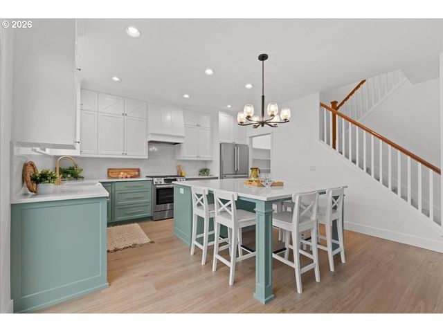 11595 Sw BUTTE Ln, Beaverton, OR 97008