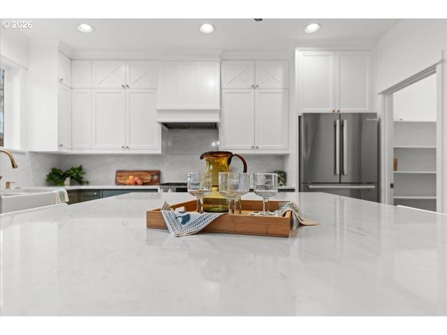 11595 Sw BUTTE Ln, Beaverton, OR 97008