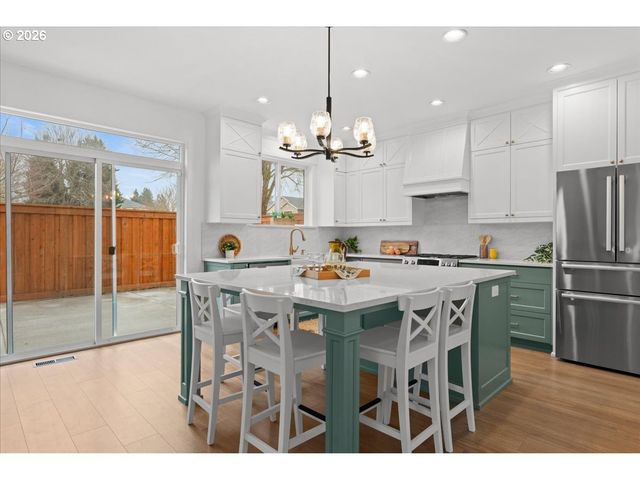 11595 Sw BUTTE Ln, Beaverton, OR 97008