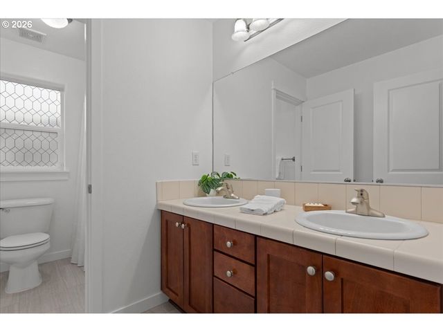 11595 Sw BUTTE Ln, Beaverton, OR 97008