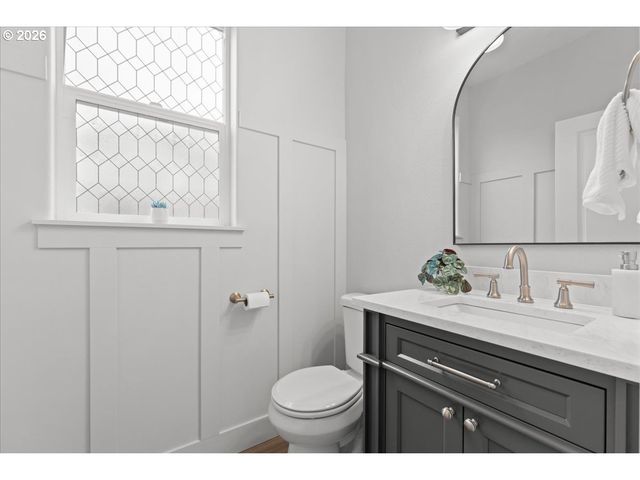 11595 Sw BUTTE Ln, Beaverton, OR 97008