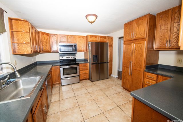 86-354 Hale Elua Street, Waianae, HI 96792