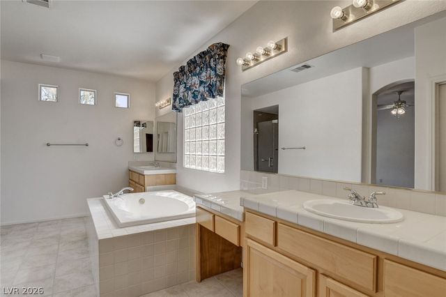 9400 Sienna Canyon Street, Las Vegas, NV 89123