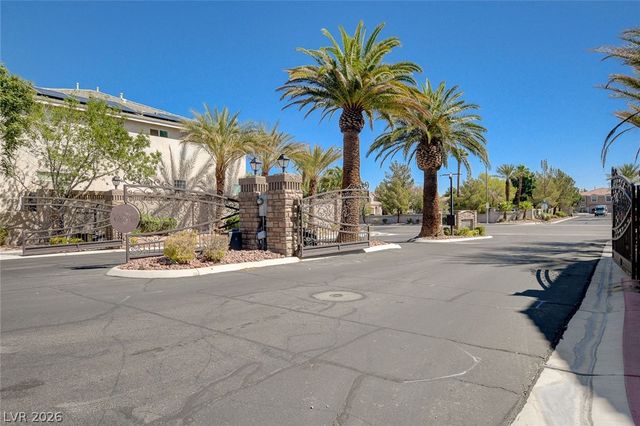 9400 Sienna Canyon Street, Las Vegas, NV 89123