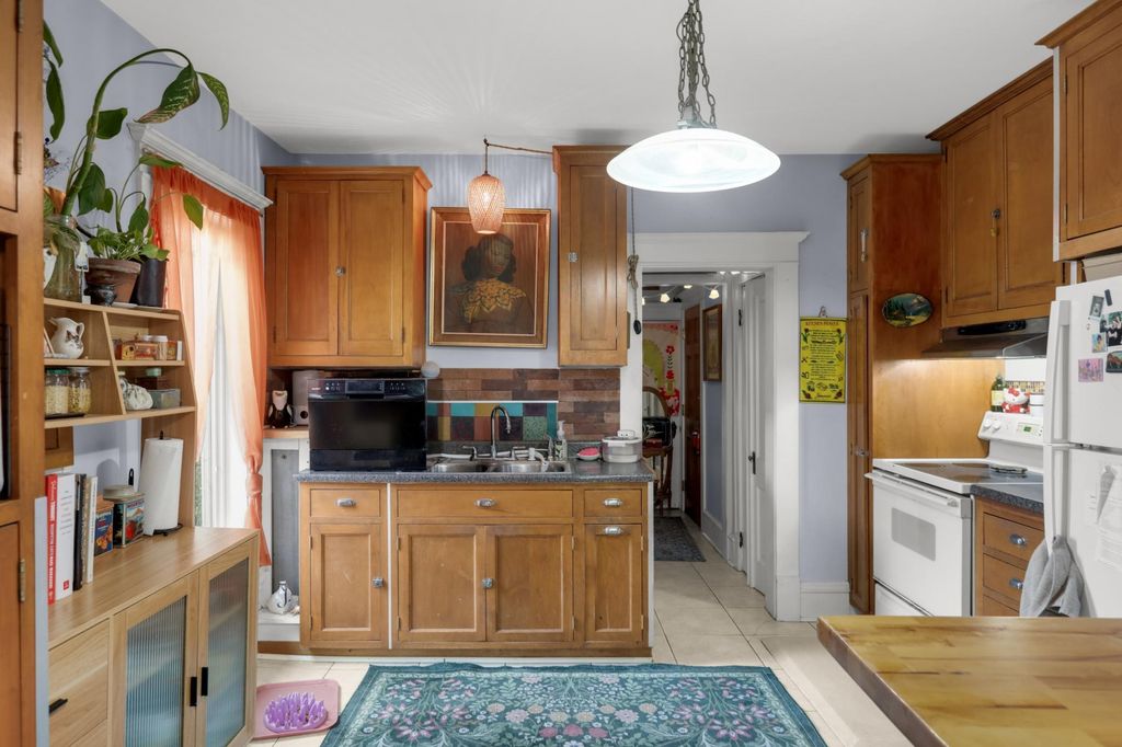 2721 Columbus Avenue, Minneapolis, MN 55407 — exterior