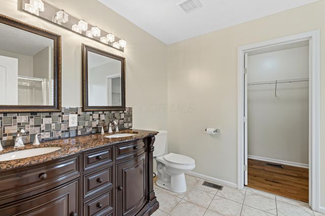 8463 Haleigh Woods Drive, Blacklick, OH 43004