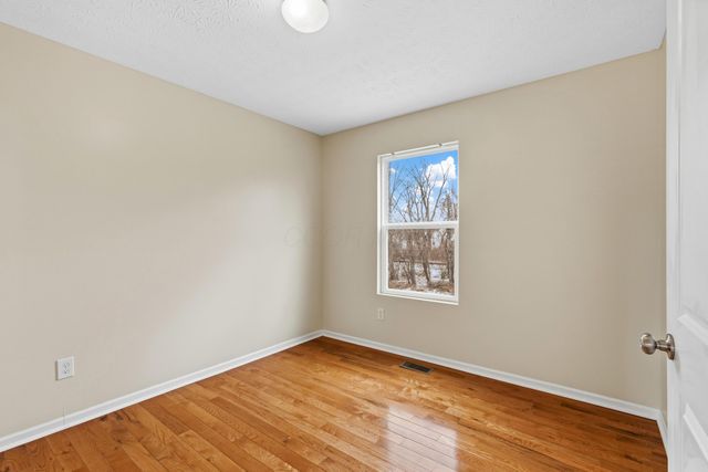 8463 Haleigh Woods Drive, Blacklick, OH 43004