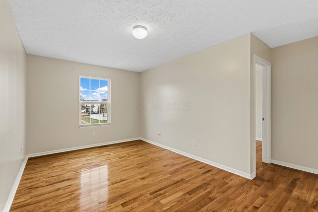 8463 Haleigh Woods Drive, Blacklick, OH 43004