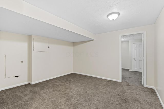 8463 Haleigh Woods Drive, Blacklick, OH 43004