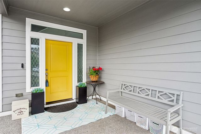 15526 Bergh Court SE, Yelm, WA 98597