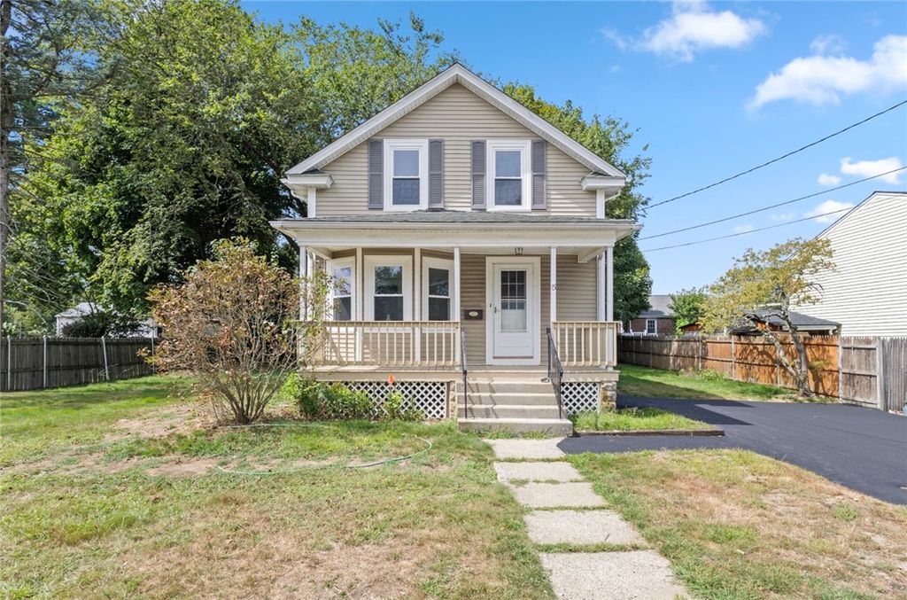 15 Spruce Avenue, Cranston, RI 02910
