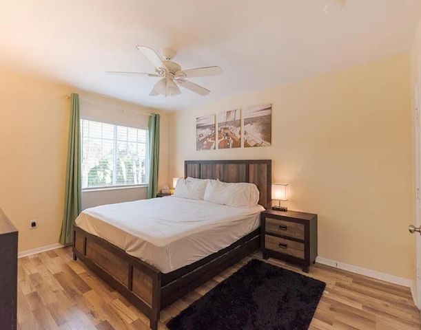 6556 Emerald Dunes Drive 207, West Palm Beach, FL 33411