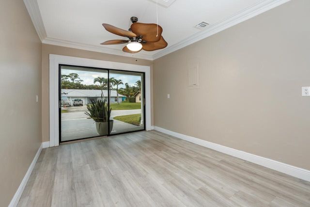 8333 SE Princess Tree Avenue, Hobe Sound, FL 33455