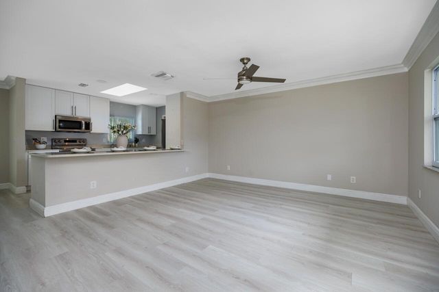 8333 SE Princess Tree Avenue, Hobe Sound, FL 33455