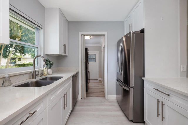 8333 SE Princess Tree Avenue, Hobe Sound, FL 33455