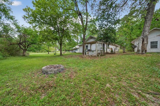 15185 Travis Lane, Willis, TX 77378