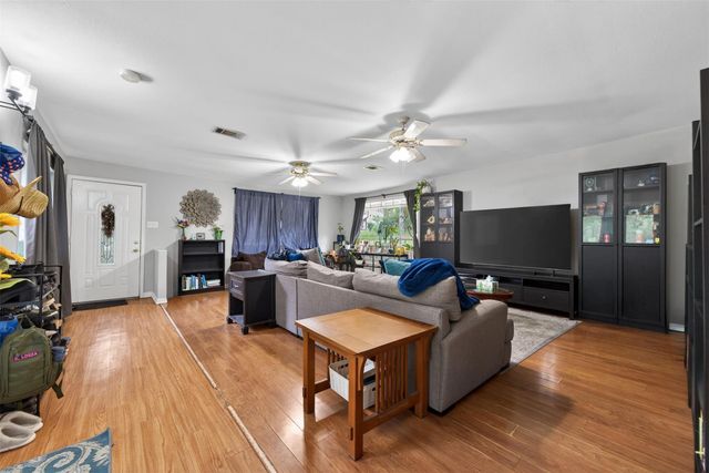 15185 Travis Lane, Willis, TX 77378