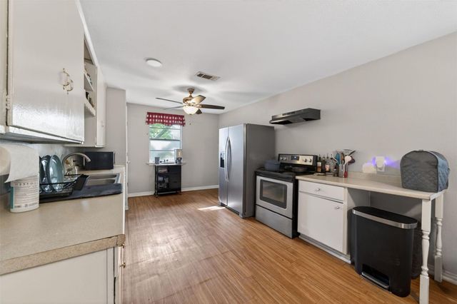 15185 Travis Lane, Willis, TX 77378