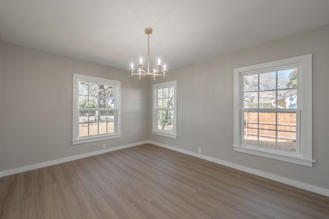 100 Crestwood Drive, Fort Worth, TX 76107